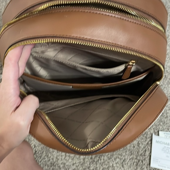 BEAUTIFUL Michael Kors Backpack. Like New!!! - Picture 7 of 10